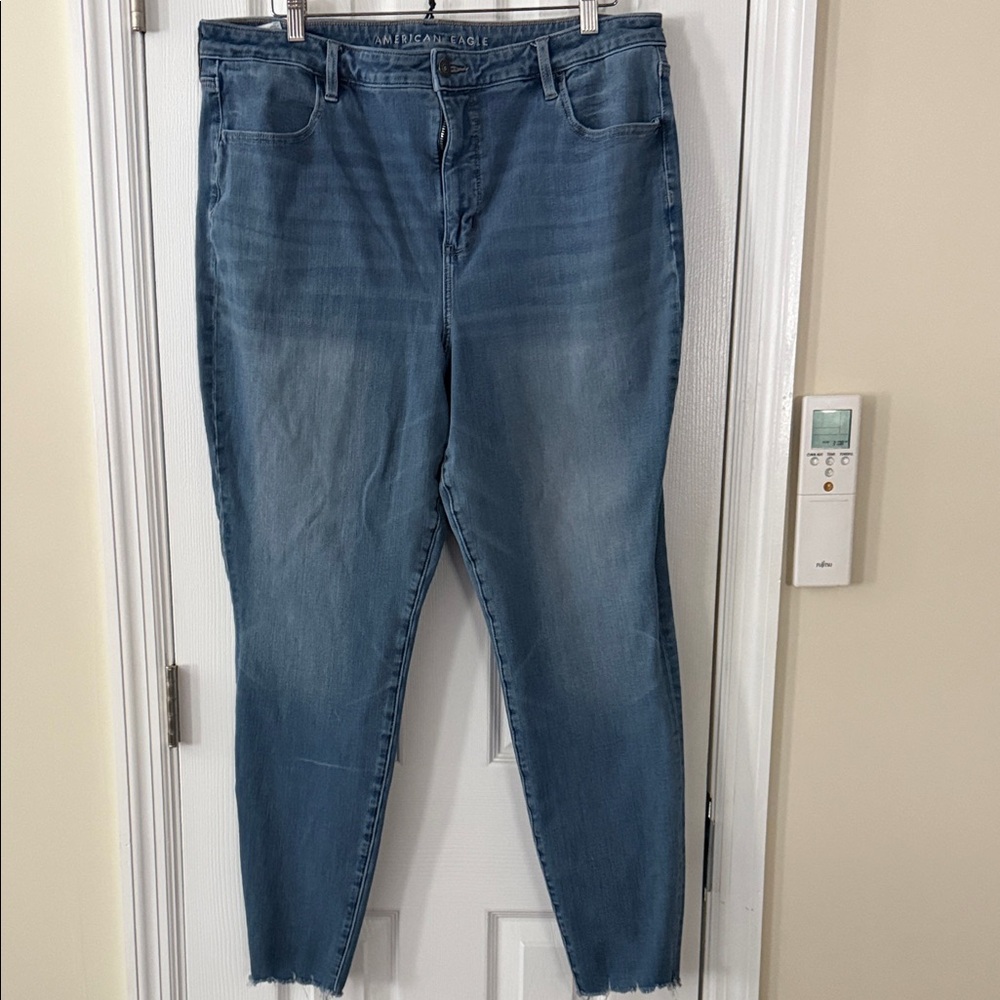 American Eagle Outfitters Women's Denim Skinny Jeans - Picture 1 of 5